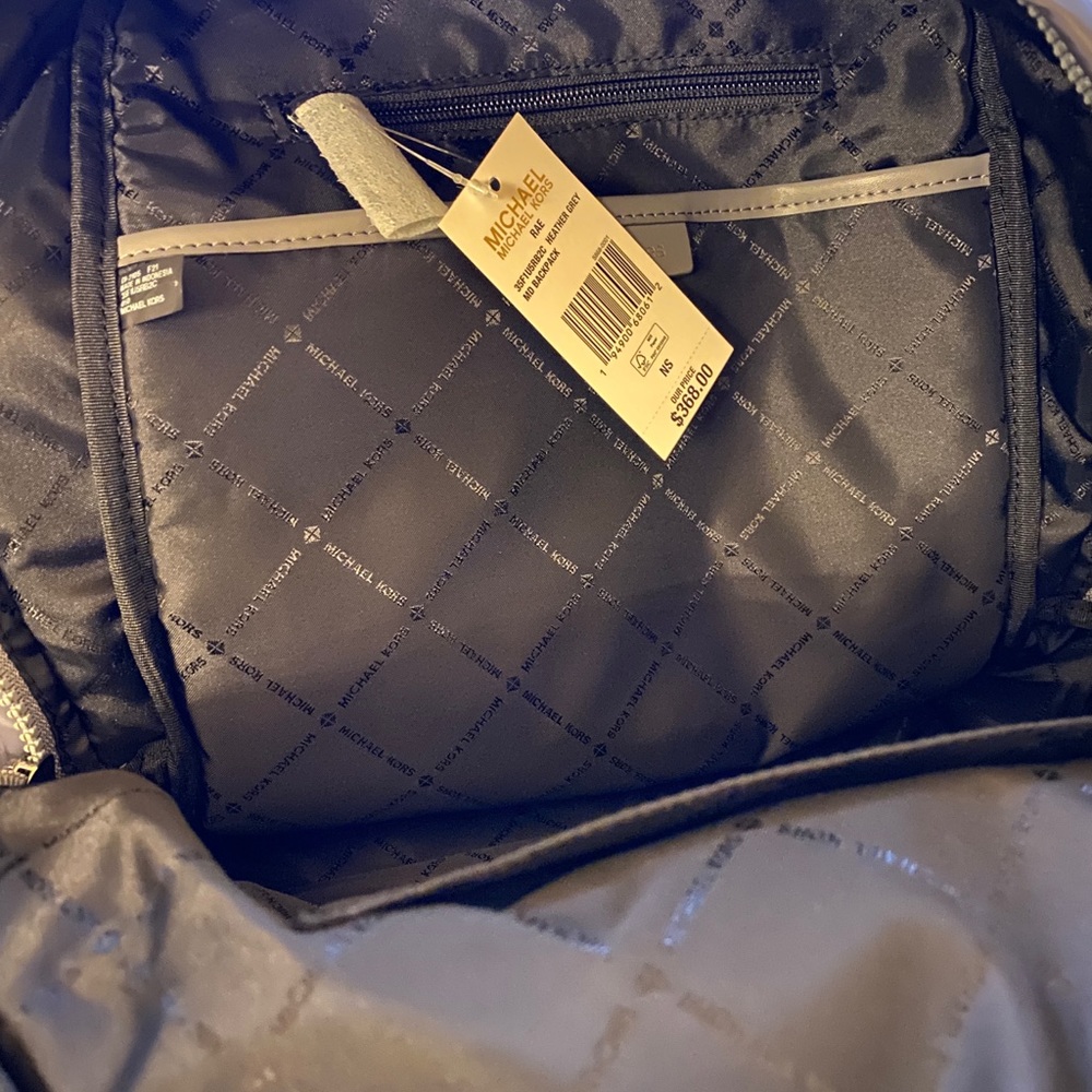 Michael Kors Rae MD Graphic backpack heather grey - Picture 7 of 9